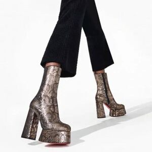 Christian Louboutin Izamayeah Suede Pumps EU 38.5 JungleFame Red Bottom Heels